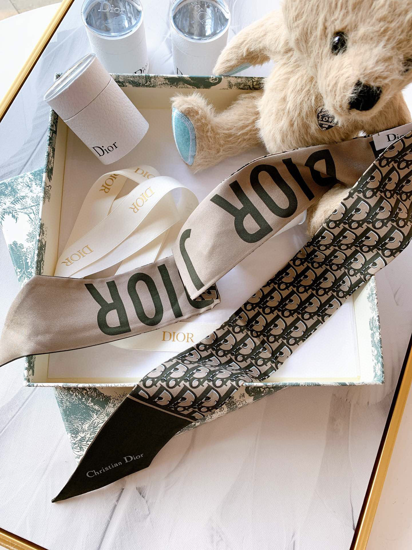 디올 Dior Twilly 실크 트윌리