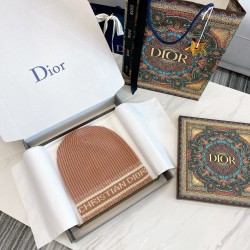 디올 Dior White 니트 모자 핑크