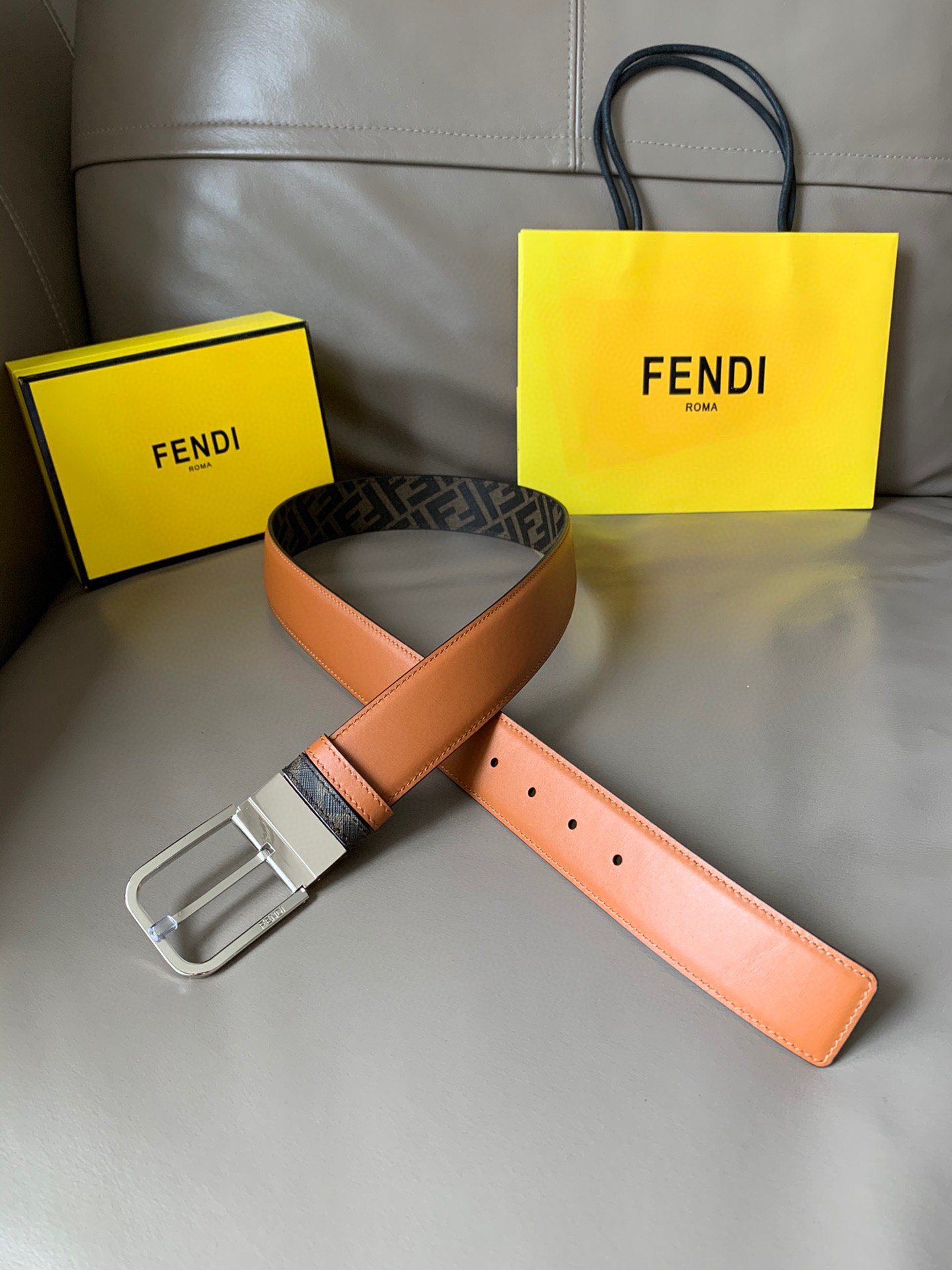 발펜디 FENDI 벨트 40mm