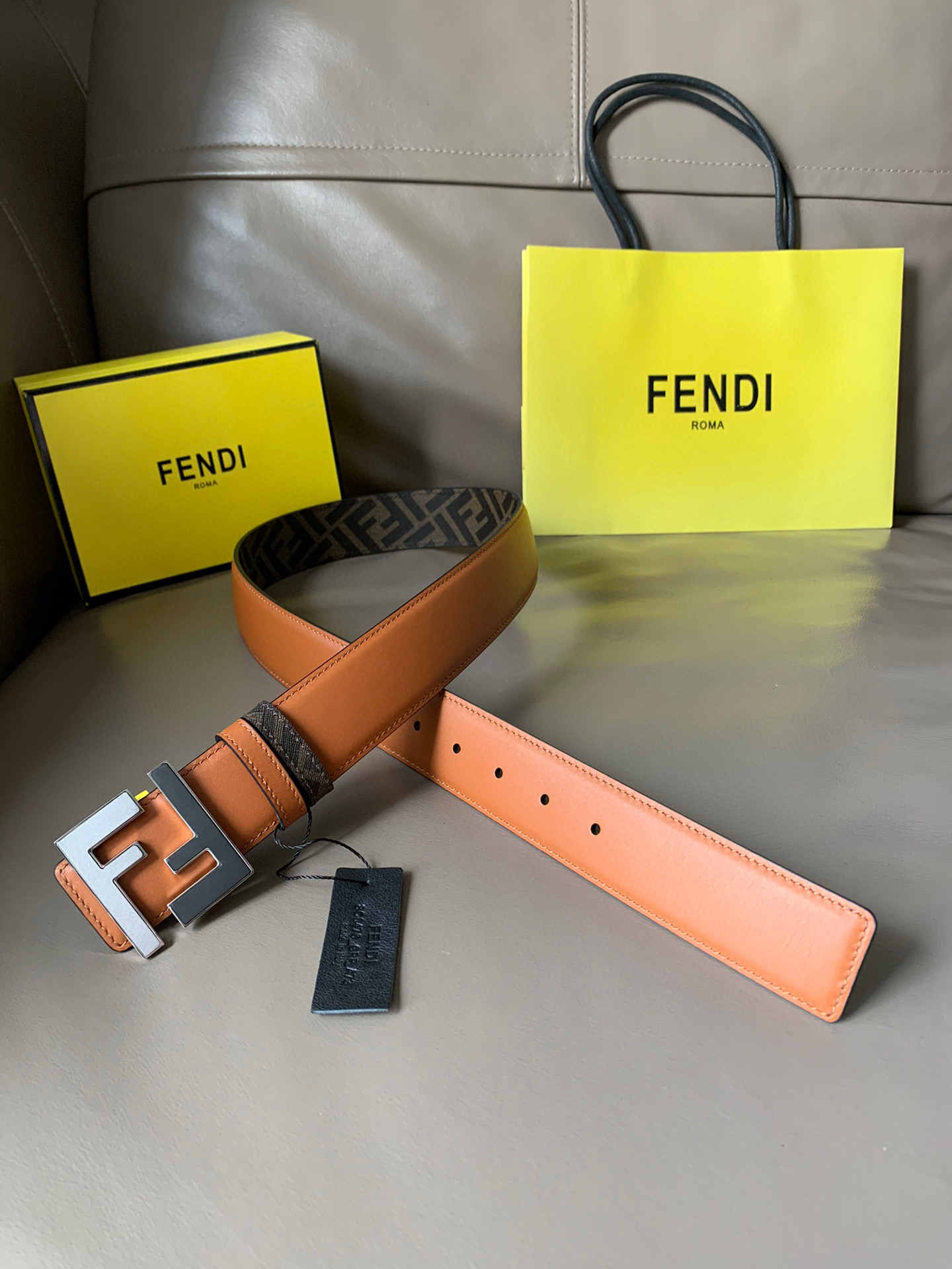 발펜디 FENDI 벨트 40mm