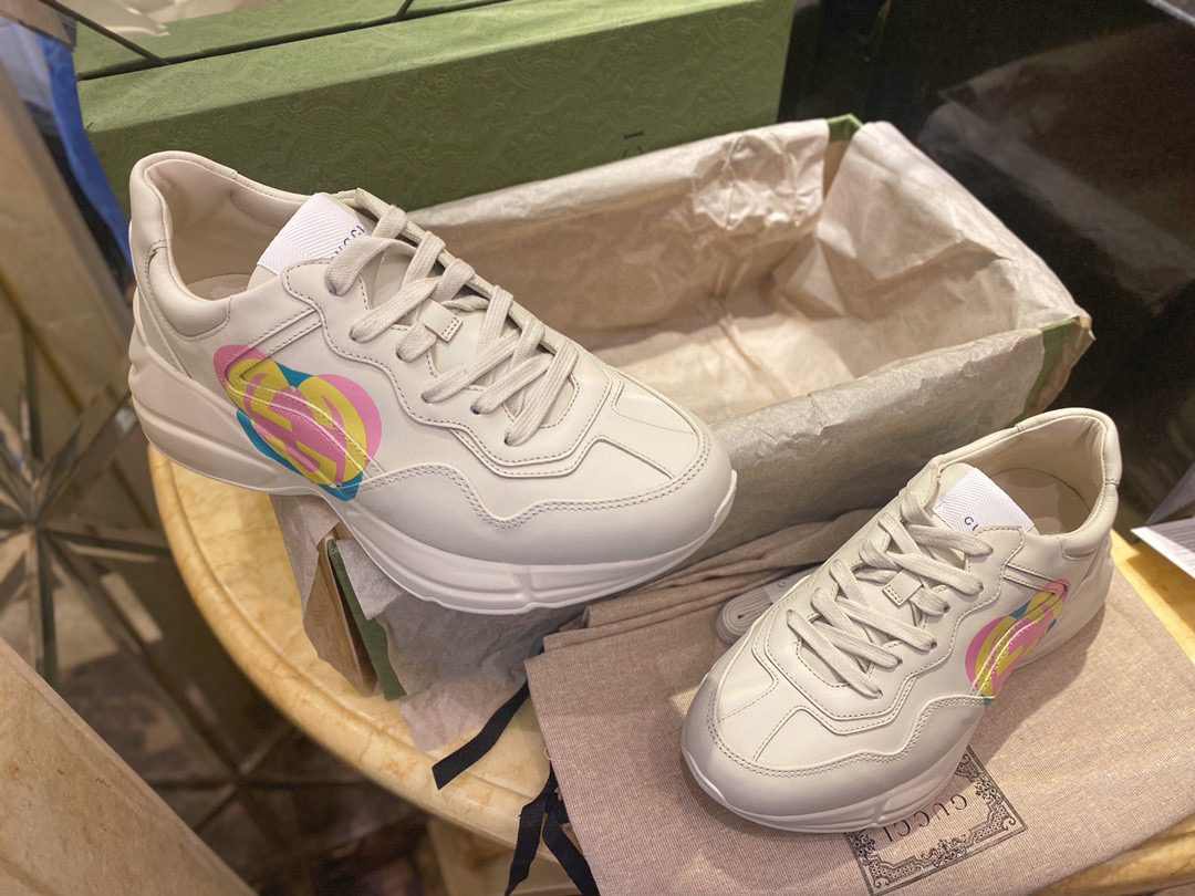 구찌 Gucci 스니커즈