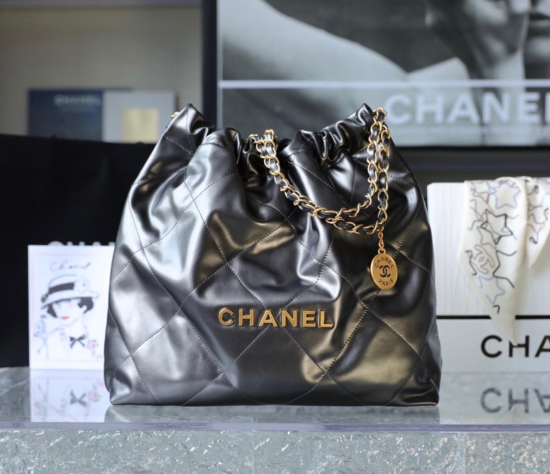 CHANEL 22 핸드백  미디엄 38CM