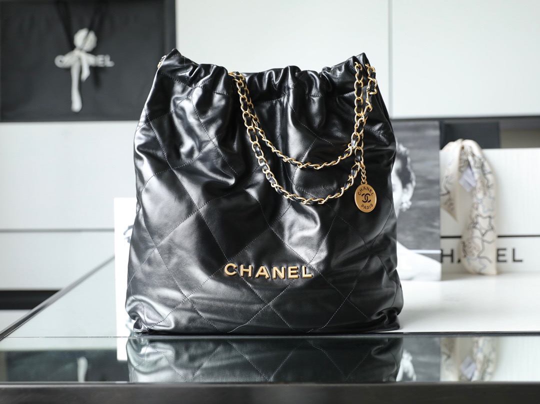 CHANEL 22 핸드백 라지  47CM