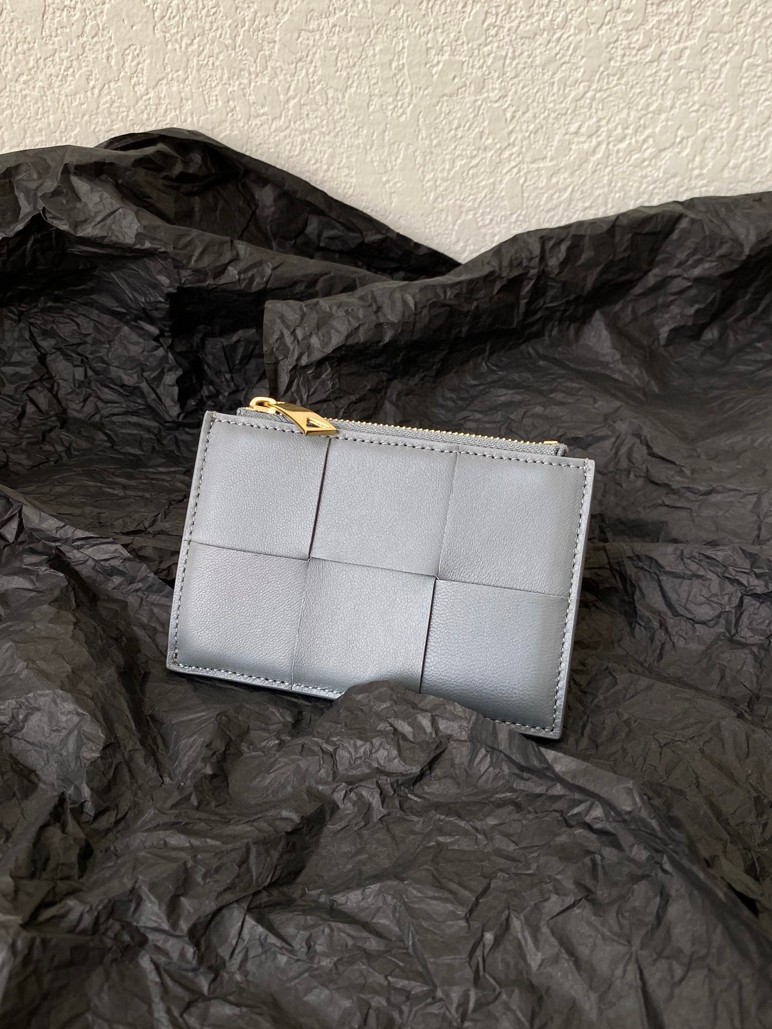 보테가베네타 Bottega Veneta 지퍼 카드 케이스 651393 그레이