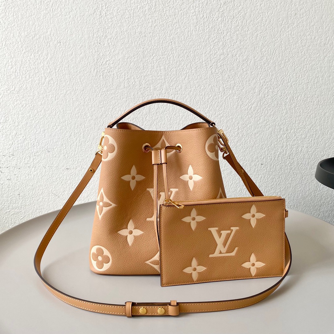 루이비통 Louis Vuitton 44020 버킷 백 27CM