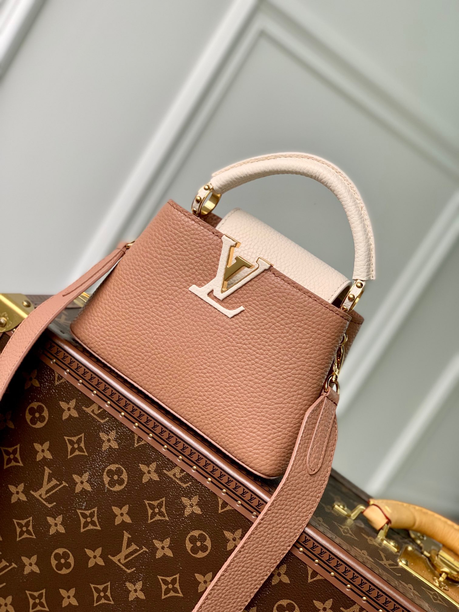 루이비통 Louis Vuitton 21296 숄더백 21CM