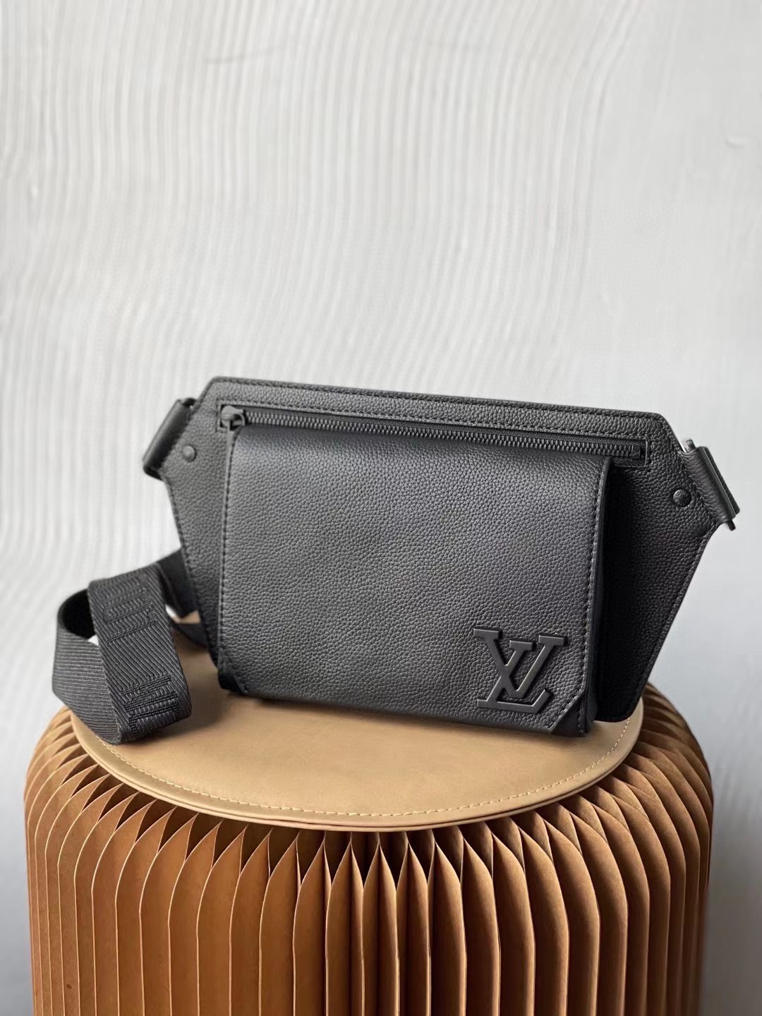 루이비통 Louis Vuitton 57081 숄더백 30CM