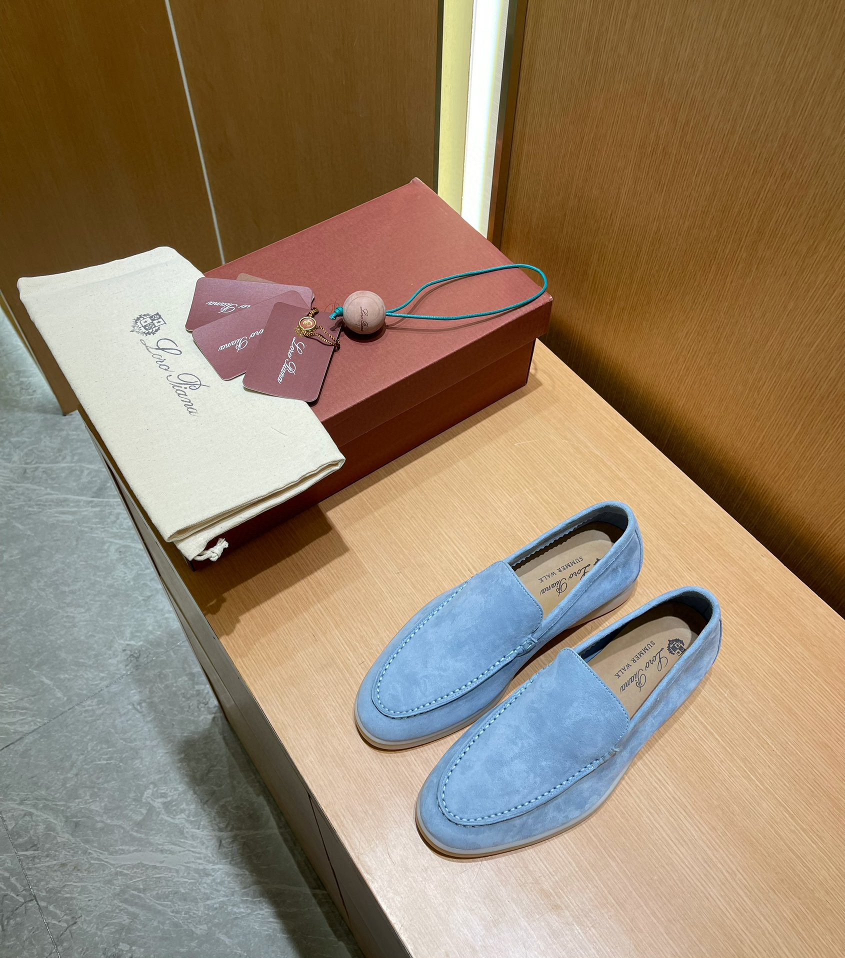 로로피아나 Loro Piana Summer Charms Walk 모카신