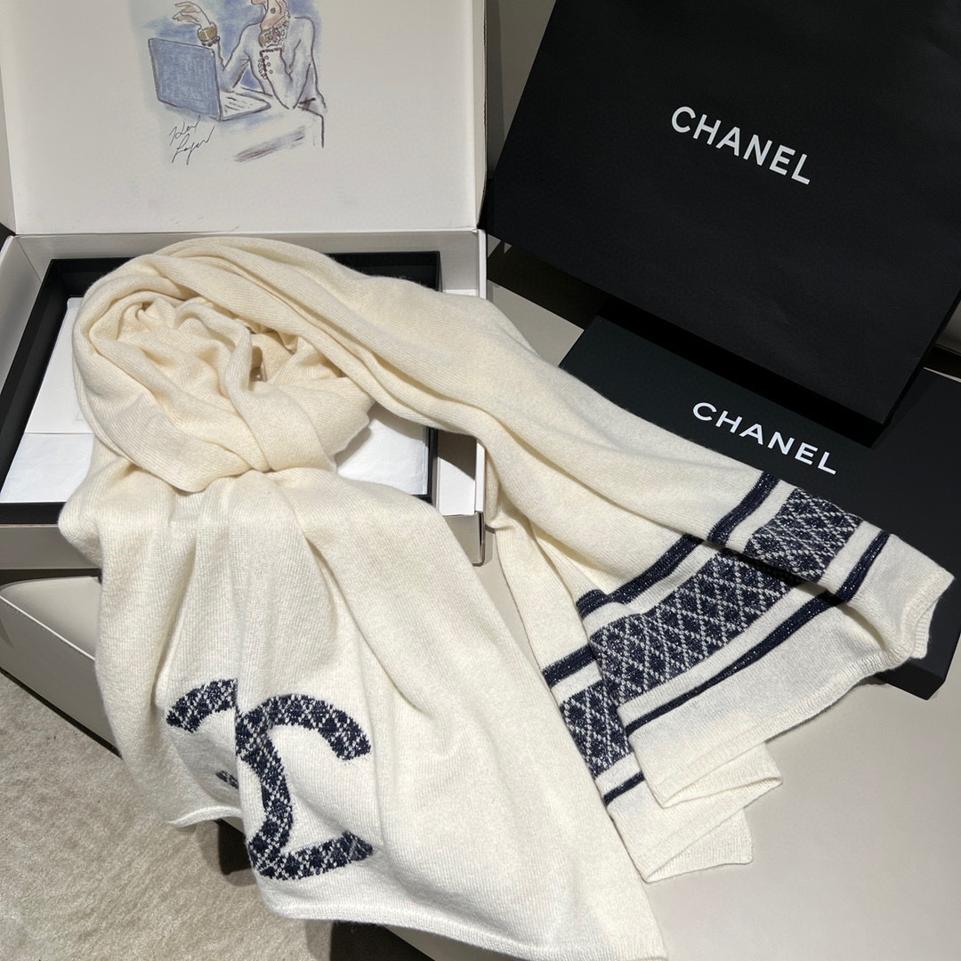 샤넬 CHANEL 스카프 70*205cm