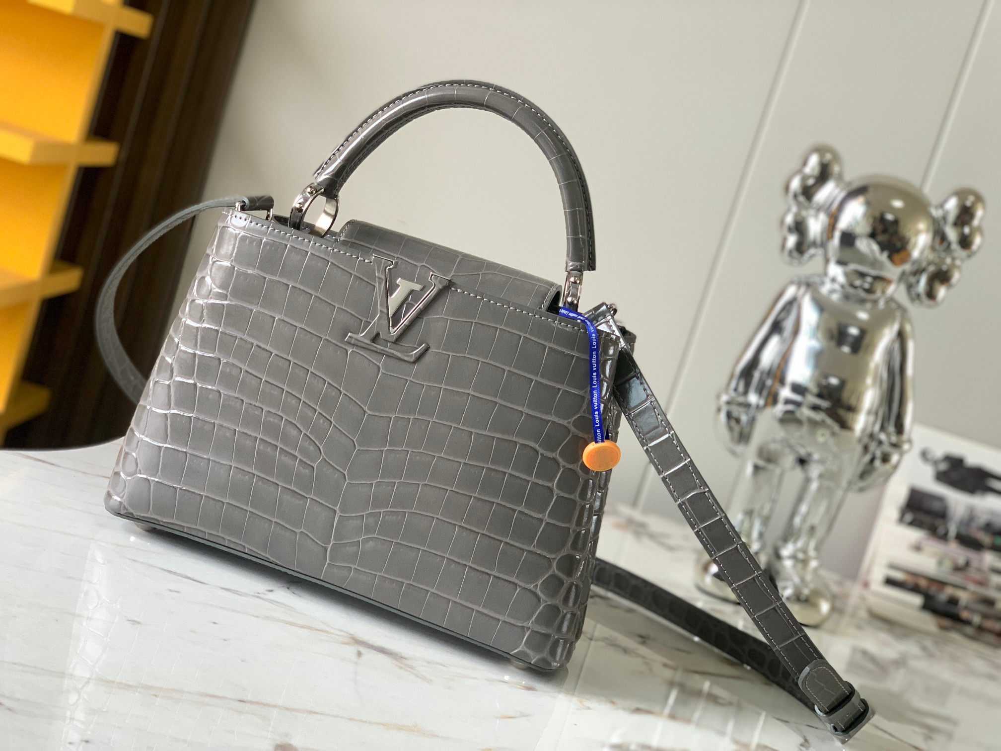 루이비통 Louis Vuitton 92173 숄더백 27CM