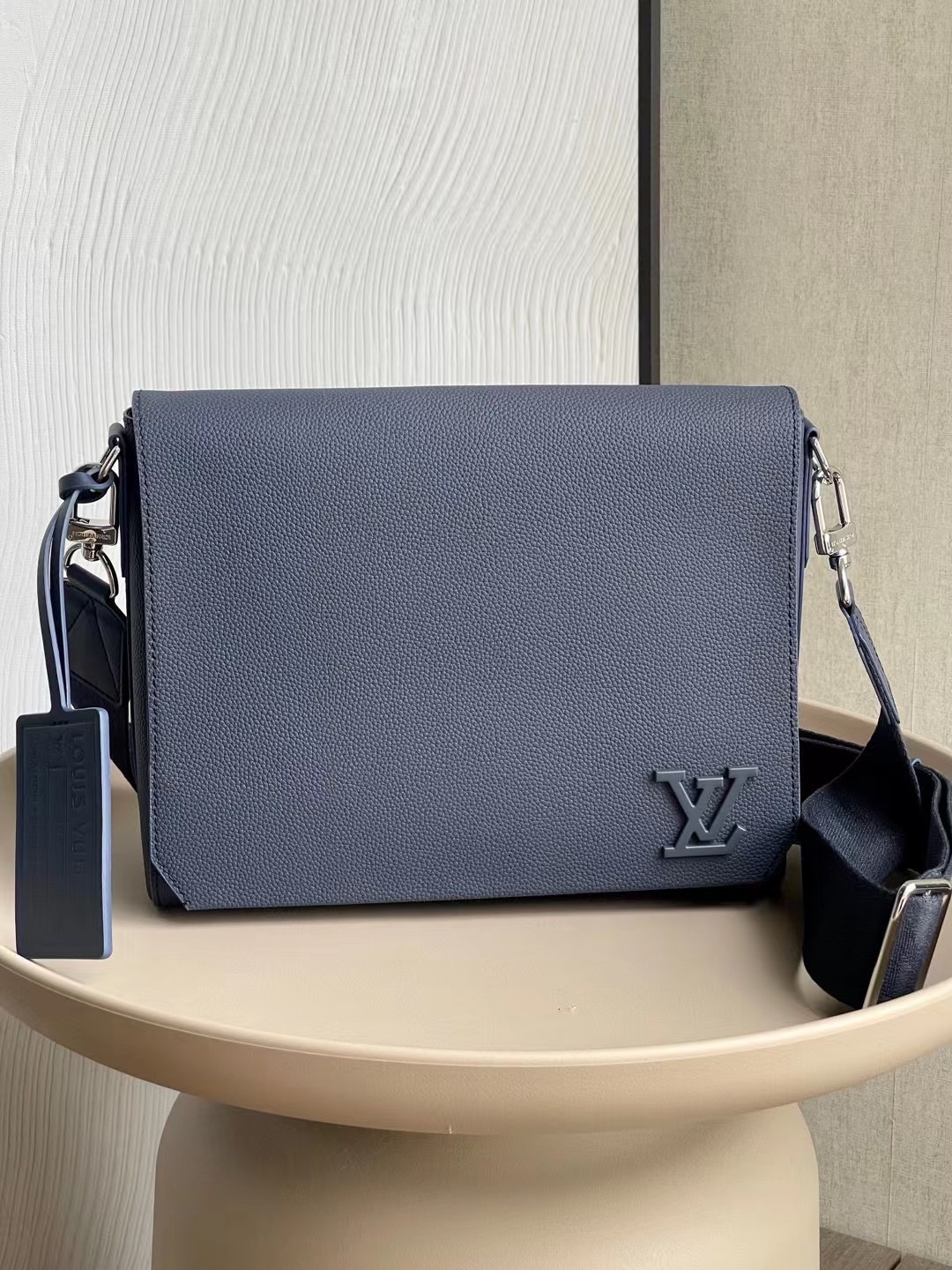 루이비통 Louis Vuitton 21363 숄더백 28CM