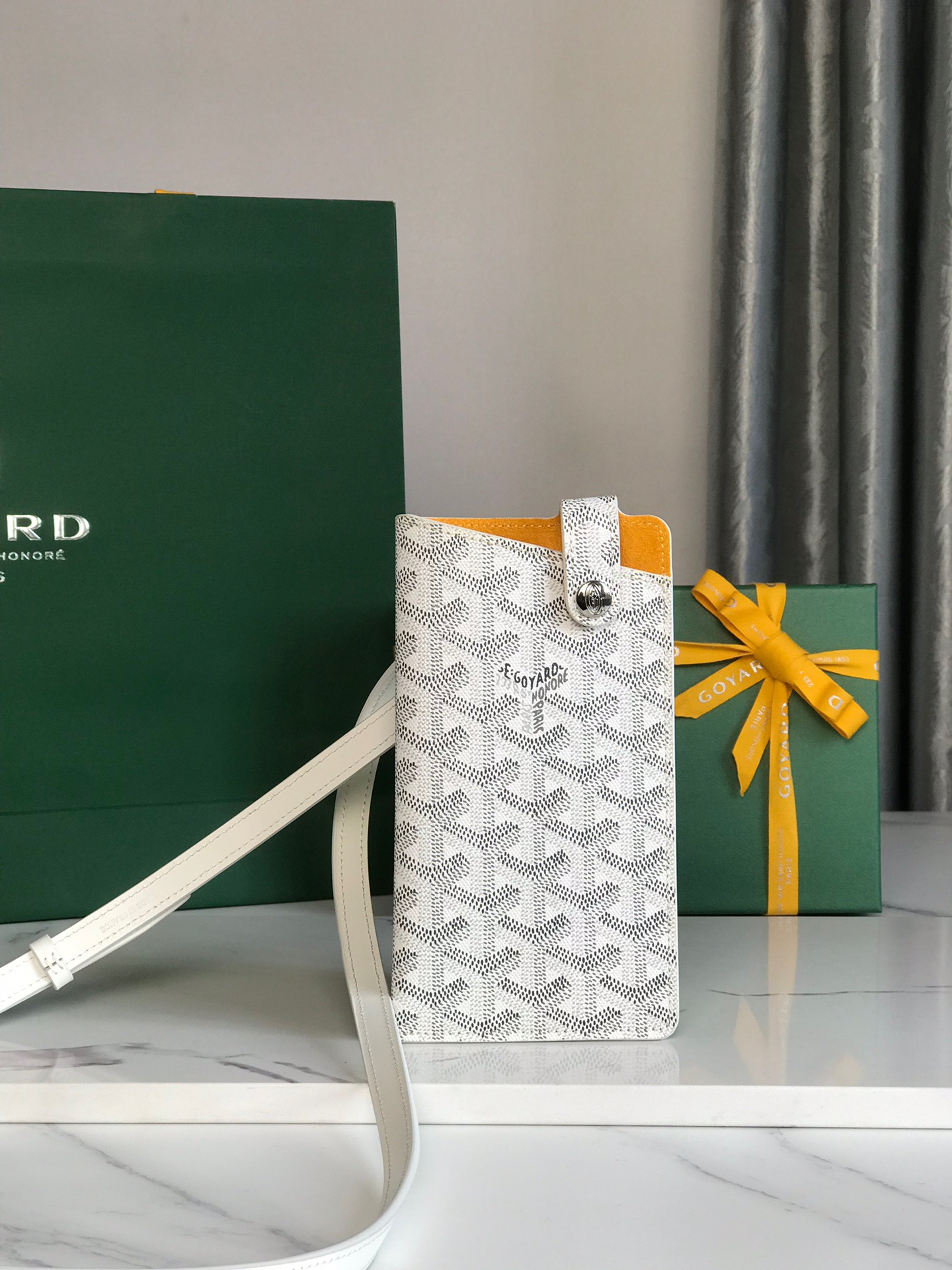 고야드 Goyard 566035 미니백 18CM