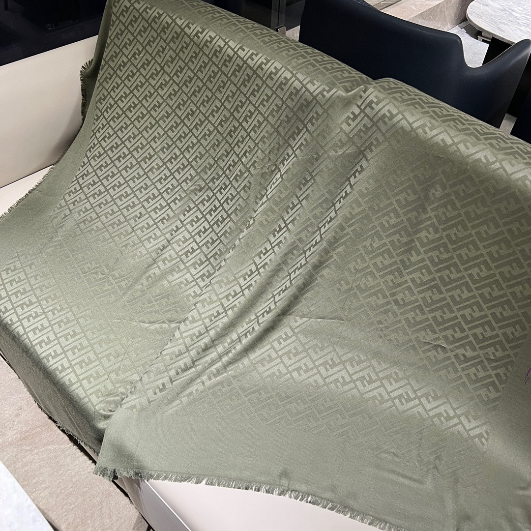 펜디 FENDI 스카프 Scarf 140*140cm