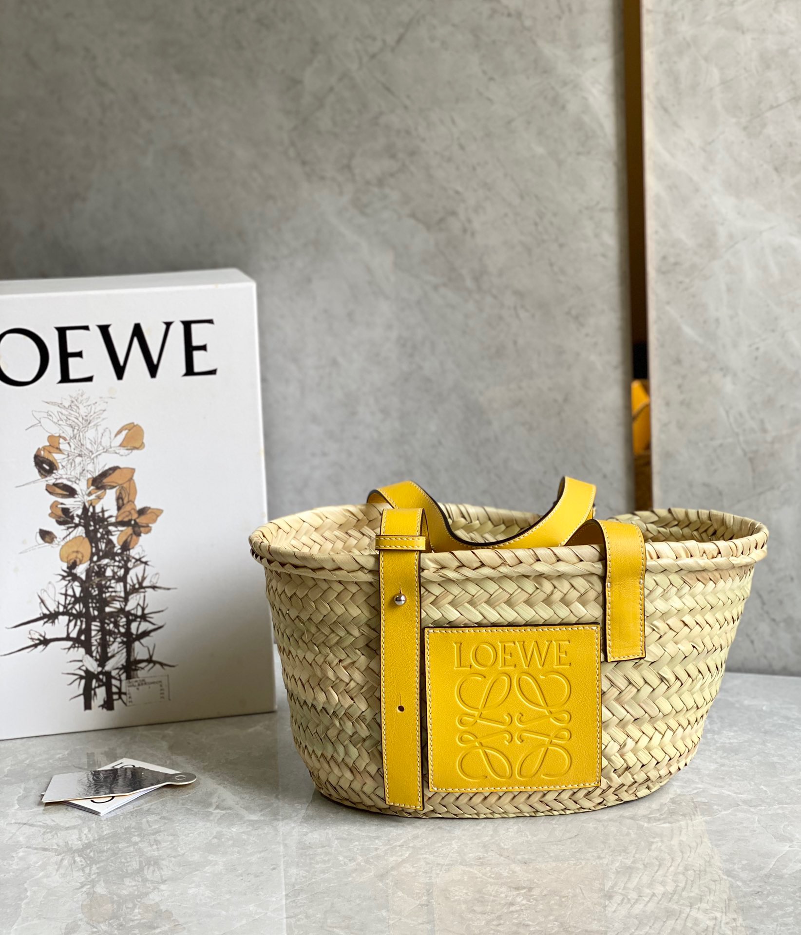 로에베 Loewe 바스켓 백 스몰 32CM