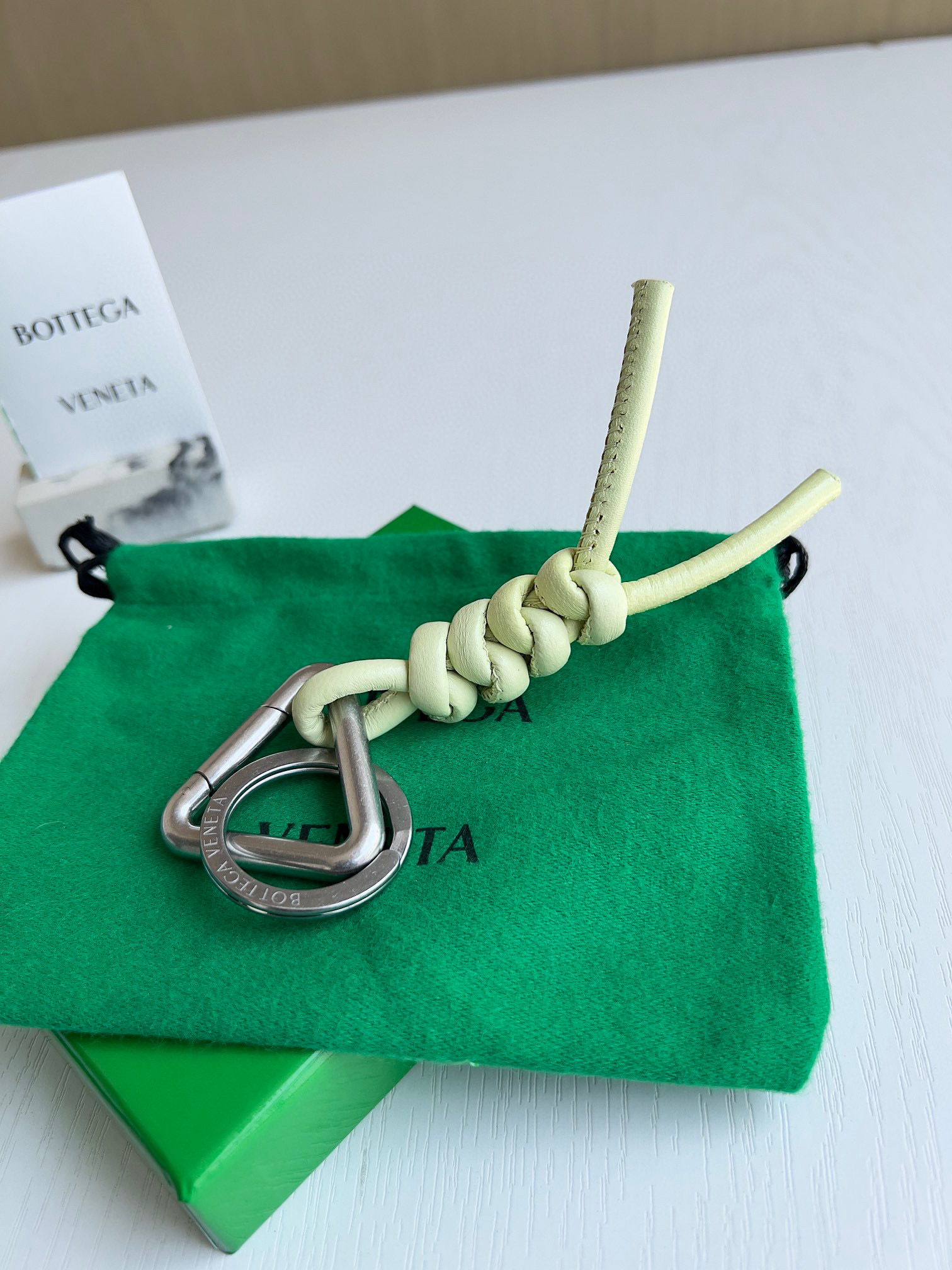 보테가베네타 Bottega Veneta