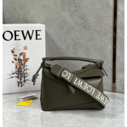 로에베 Loewe 크로스 백 24CM