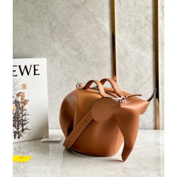 로에베 Loewe  라지 엘리펀트 백 - 클래식 카프스킨 35CM