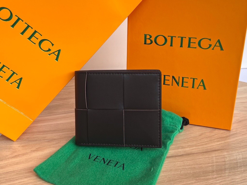 보테가 베네타 Bottega Veneta Bi-Fold Wallet 반지갑 649603