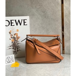 로에베 Loewe 크로스 백 24CM