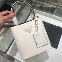 프라다 Prada 1BA217 버킷 백 18CM//