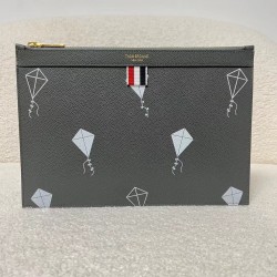 톰브라운 Thom Browne 클러치 30CM