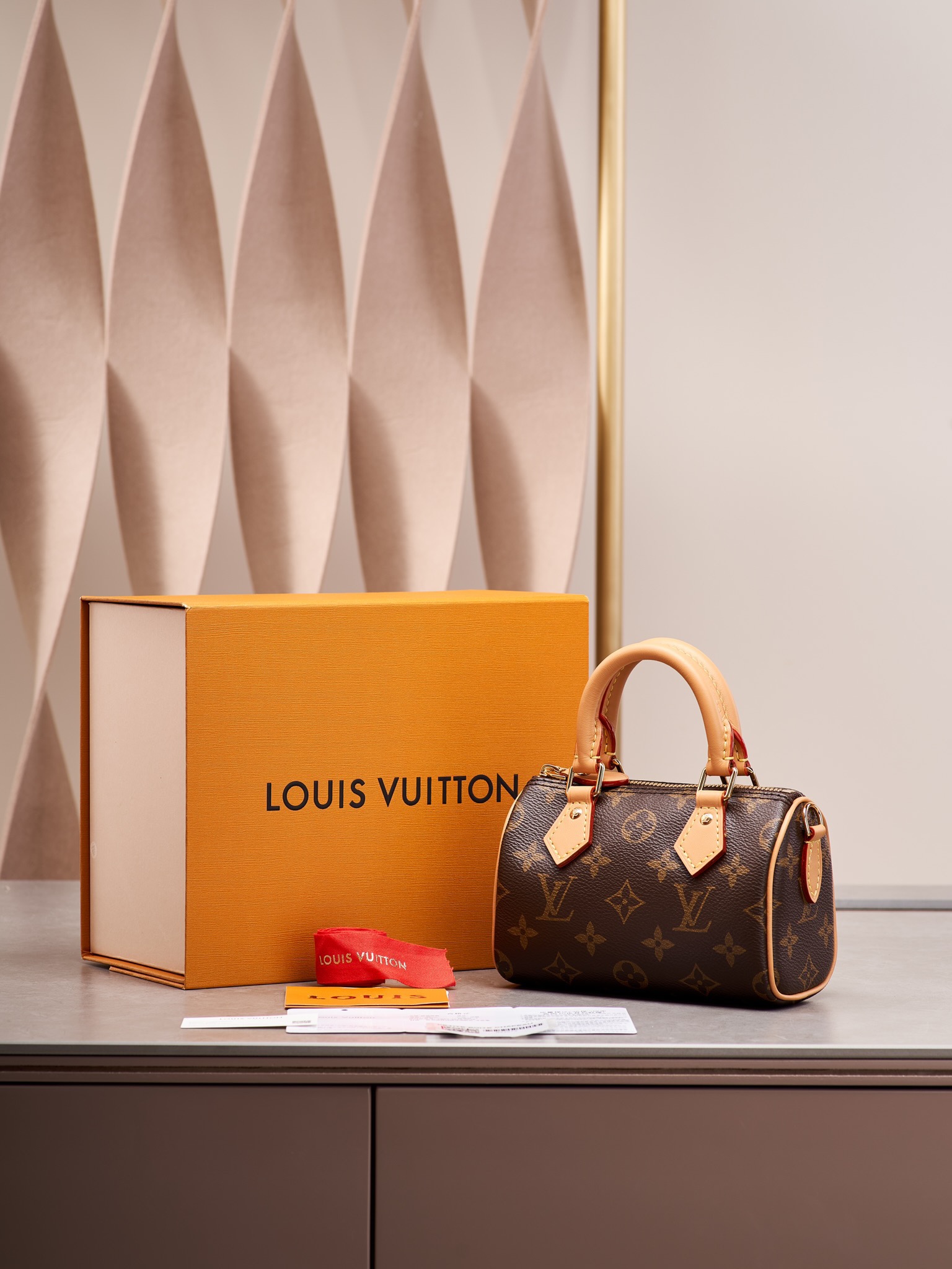 루이비통 Louis Vuitton 81085 미니백 16CM