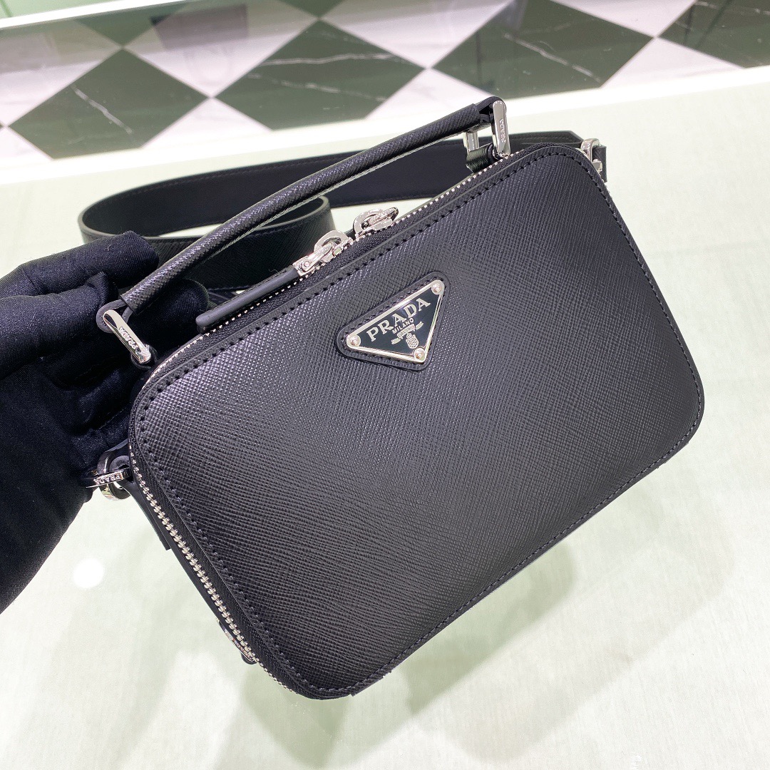 프라다 Prada 2VH070 크로스 백 18CM