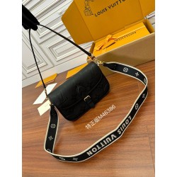 루이비통 Louis Vuitton 46386 숄더백 23CM