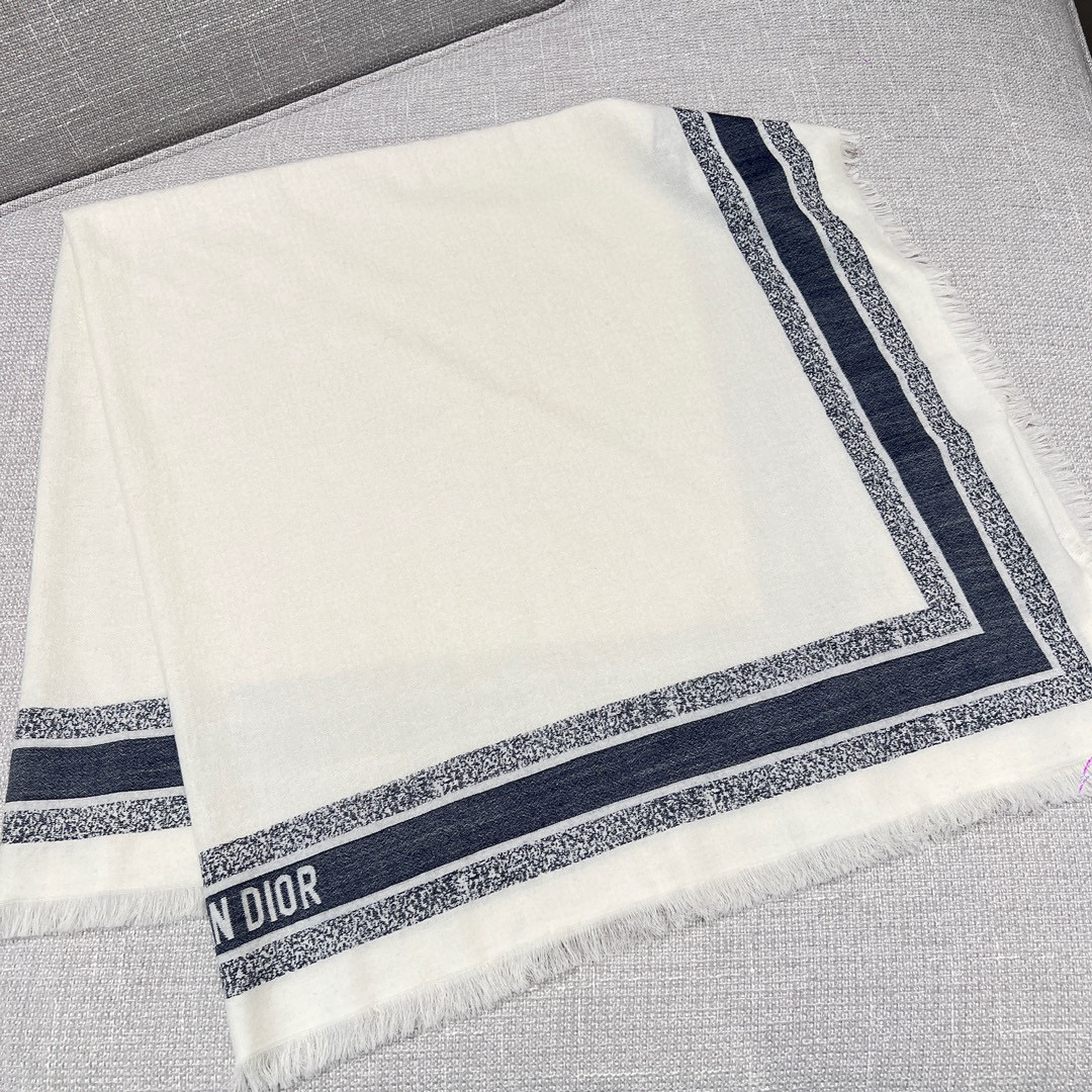 디올 Dior 스카프 140x140cm