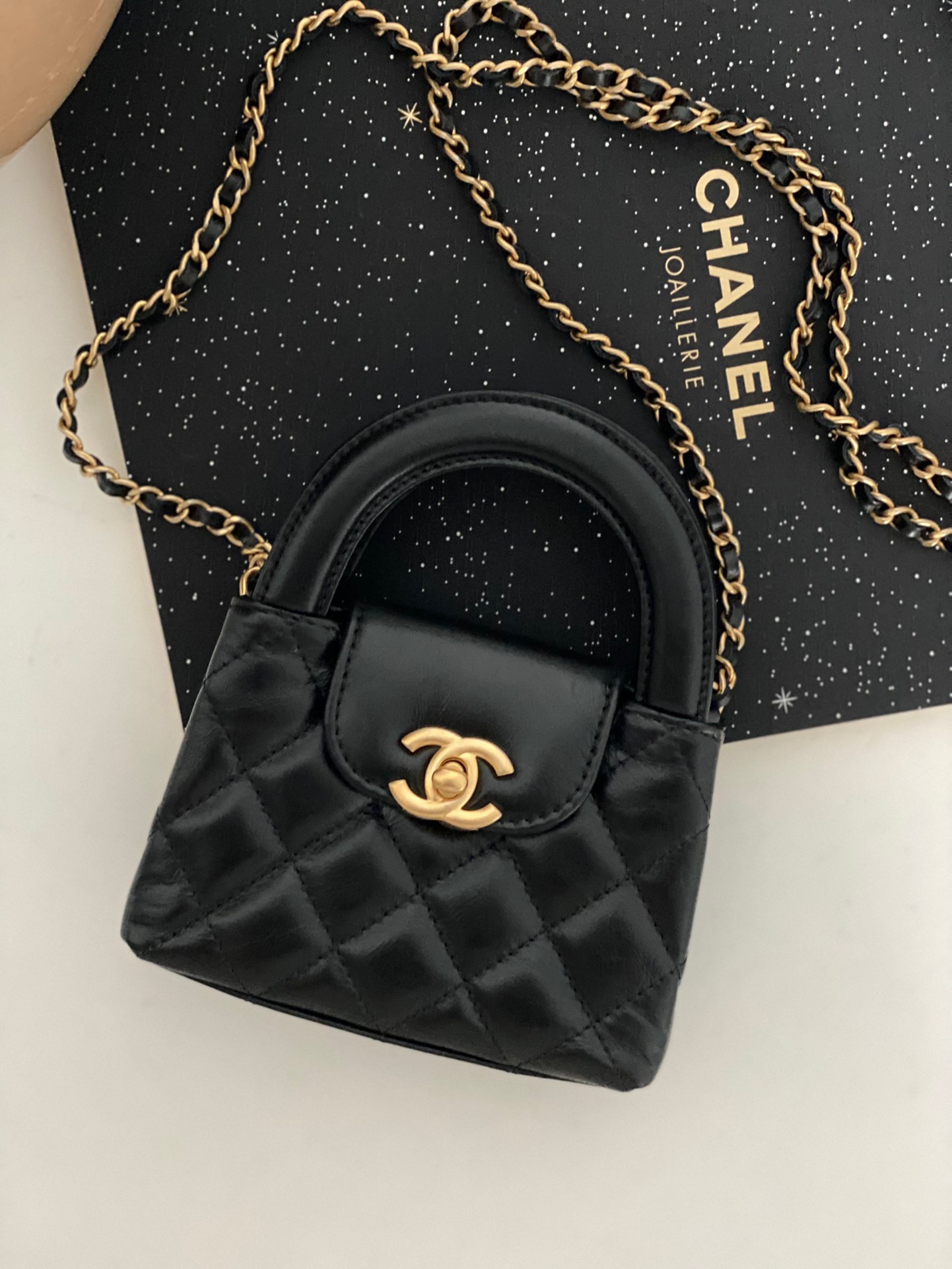 샤넬 CHANEL AS4416 23K 미니 쇼핑백 & 골드 코랄 12.5CM