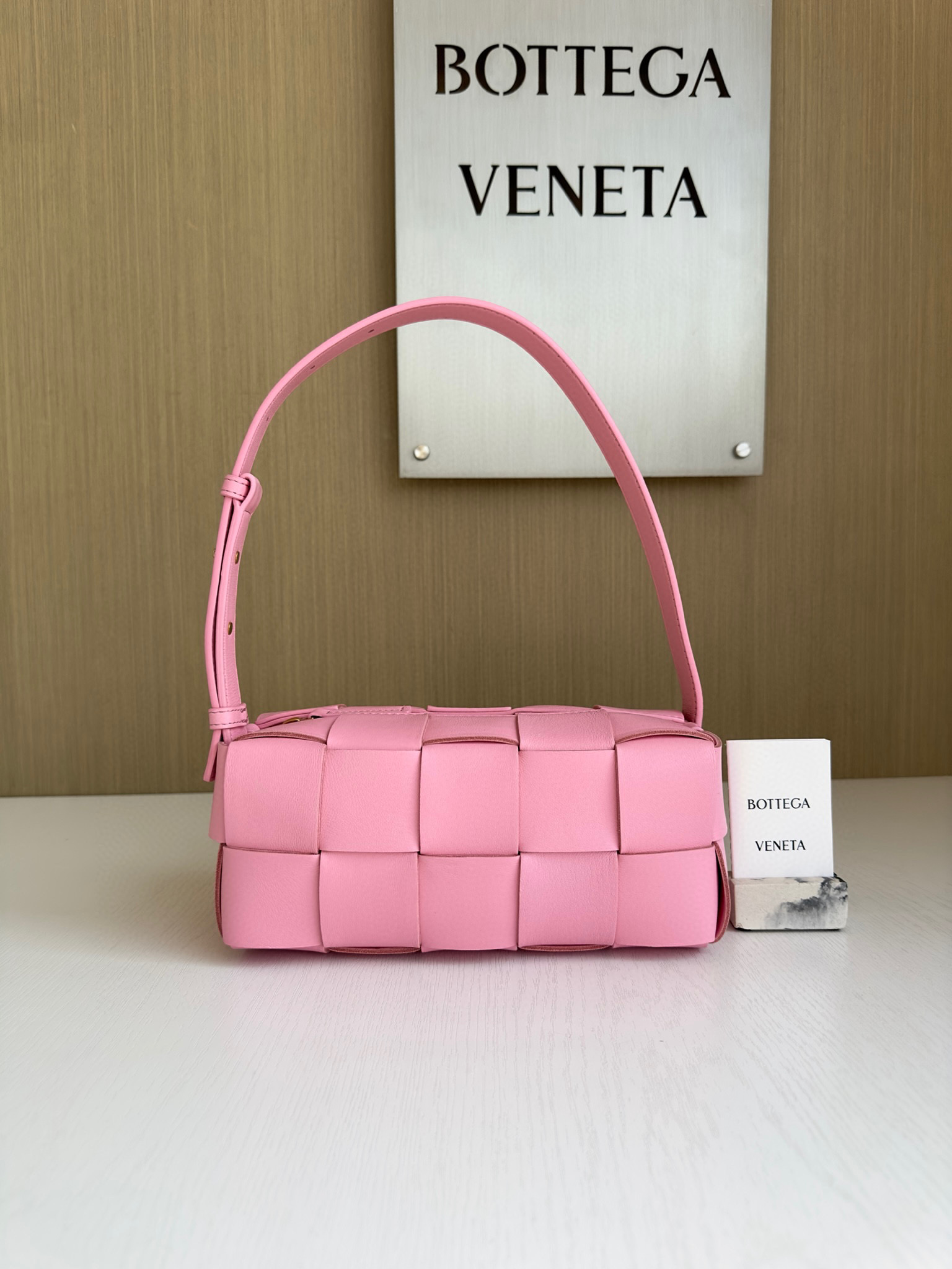 보테가베네타 Bottega Veneta 스몰 브릭 카세트 Brick Cassette 729166