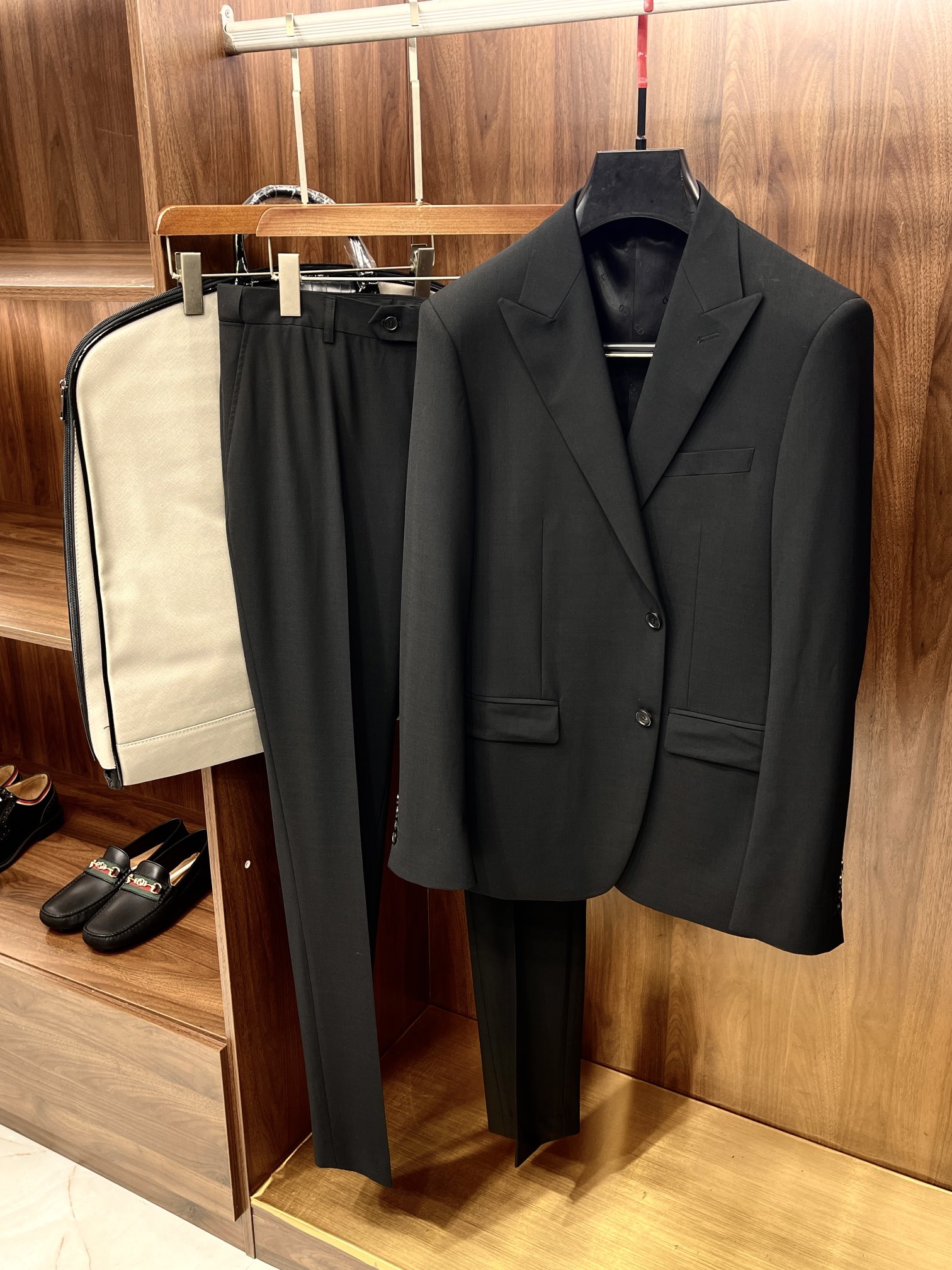 디올 DIOR 정장