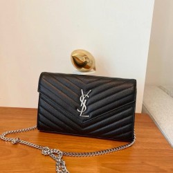 생로랑 Saint laurent/YSL 377828 그랑 드 뿌드르 엠보스드 레더 카산드라 마틀라세 체인 지갑 22CM