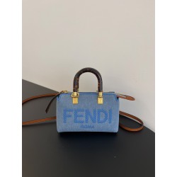 펜디 FENDI 067 Mini ByThe Way 미니 보스턴백 17CM