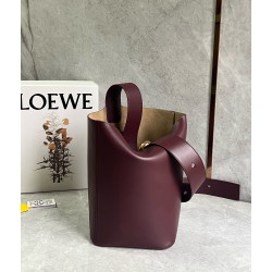 로에베 Loewe Pebble 버킷 백 24.5CM