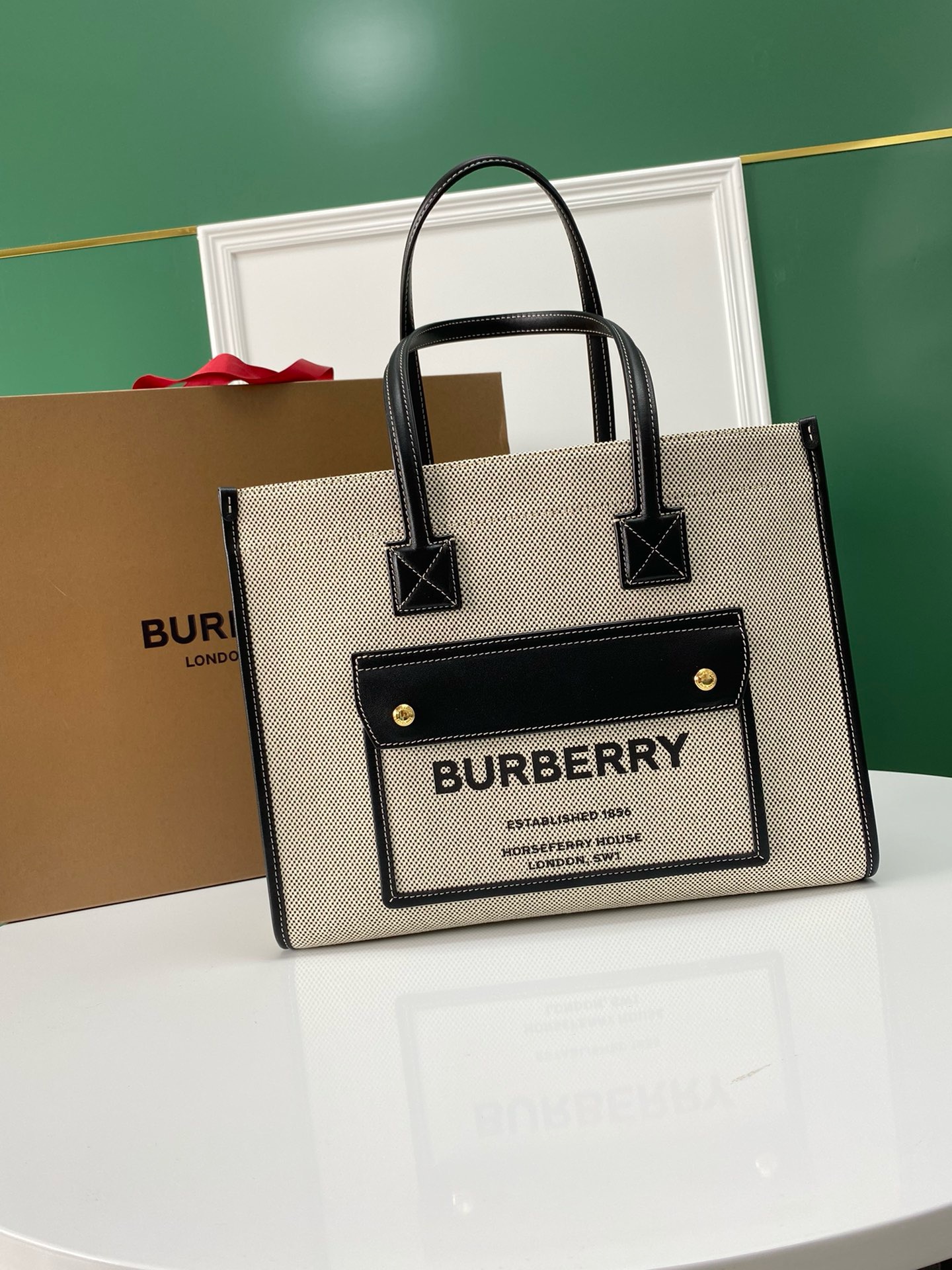 버버리 Burberry 129157 토트 백 33CM