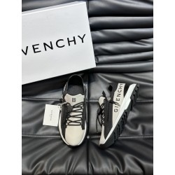 지방시 Givenchy 스니커즈