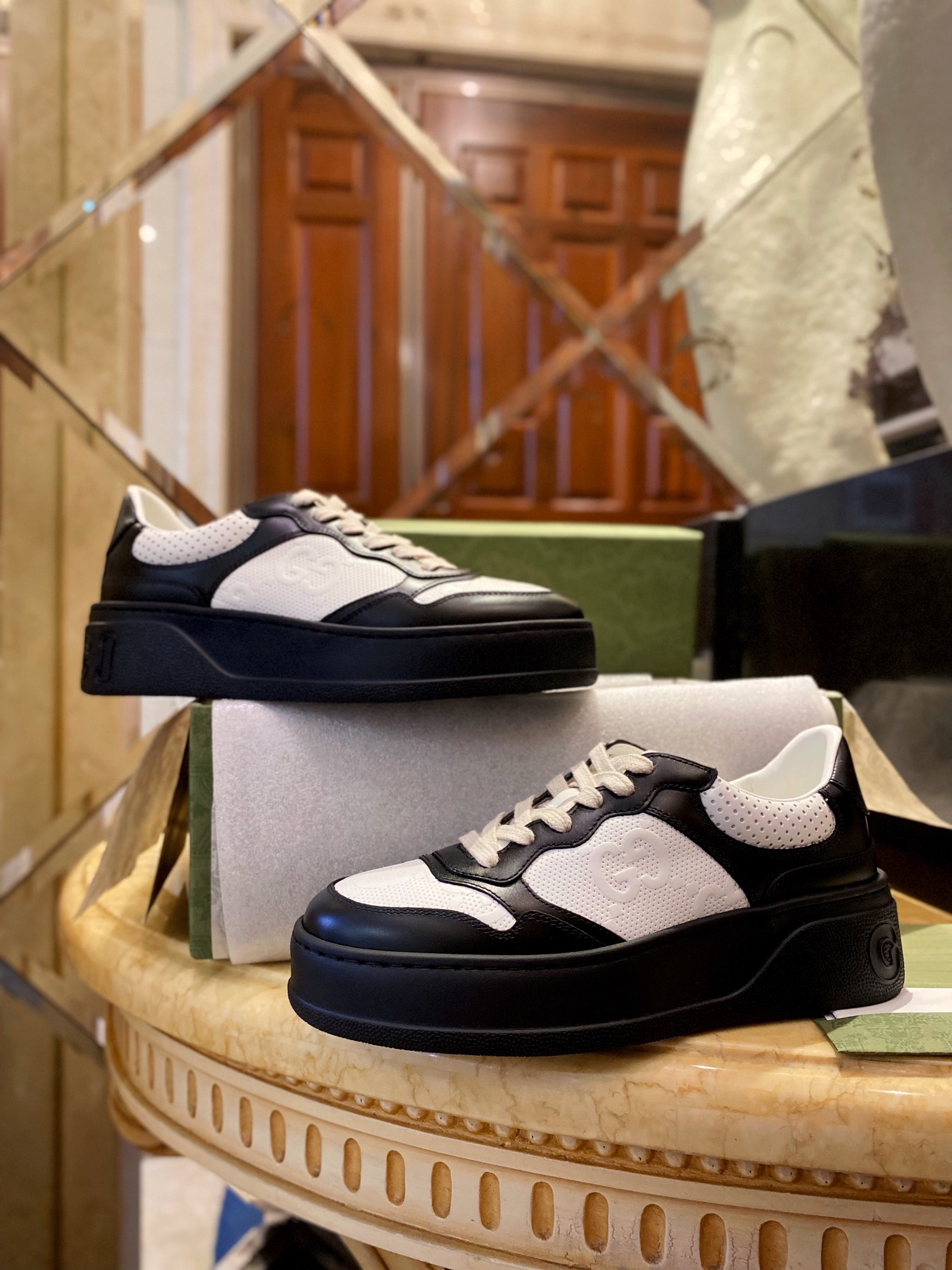 구찌 Gucci 스니커즈