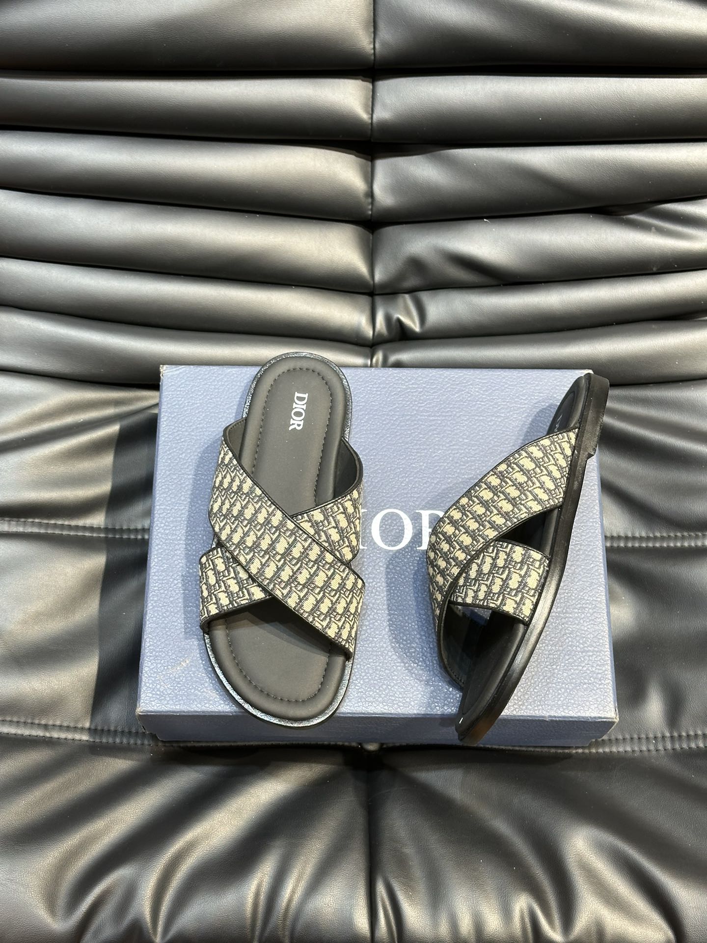 디올 Dior 슬리퍼