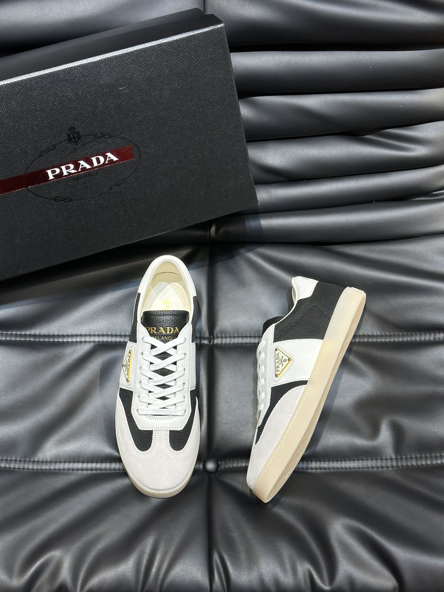 프라다 Prada 스니커즈