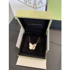 반클리프 Van Cleef & Arpels 목걸이