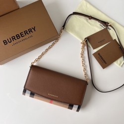 버버리 Burberry Horseferry  40482501 지갑 21CM