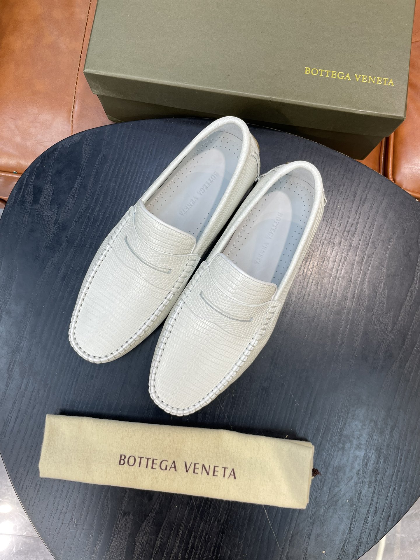 보테가 베네타 Bottega Veneta 로퍼