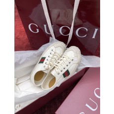 구찌 Gucci 스니커즈