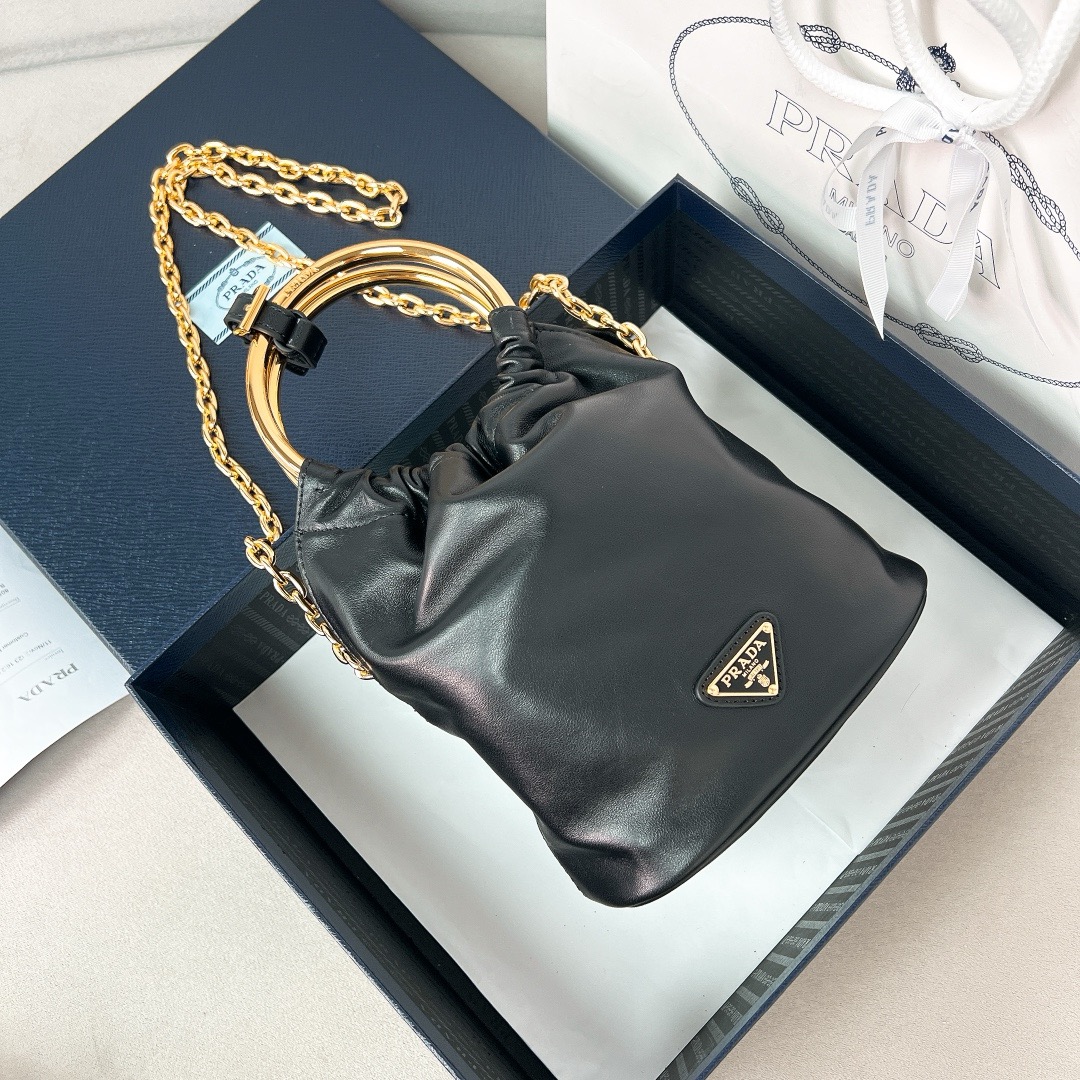 프라다 Prada 1BC227 버킷 백 19CM