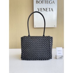 보테가베네타 Bottega Veneta Patti 탑 핸들백 709420