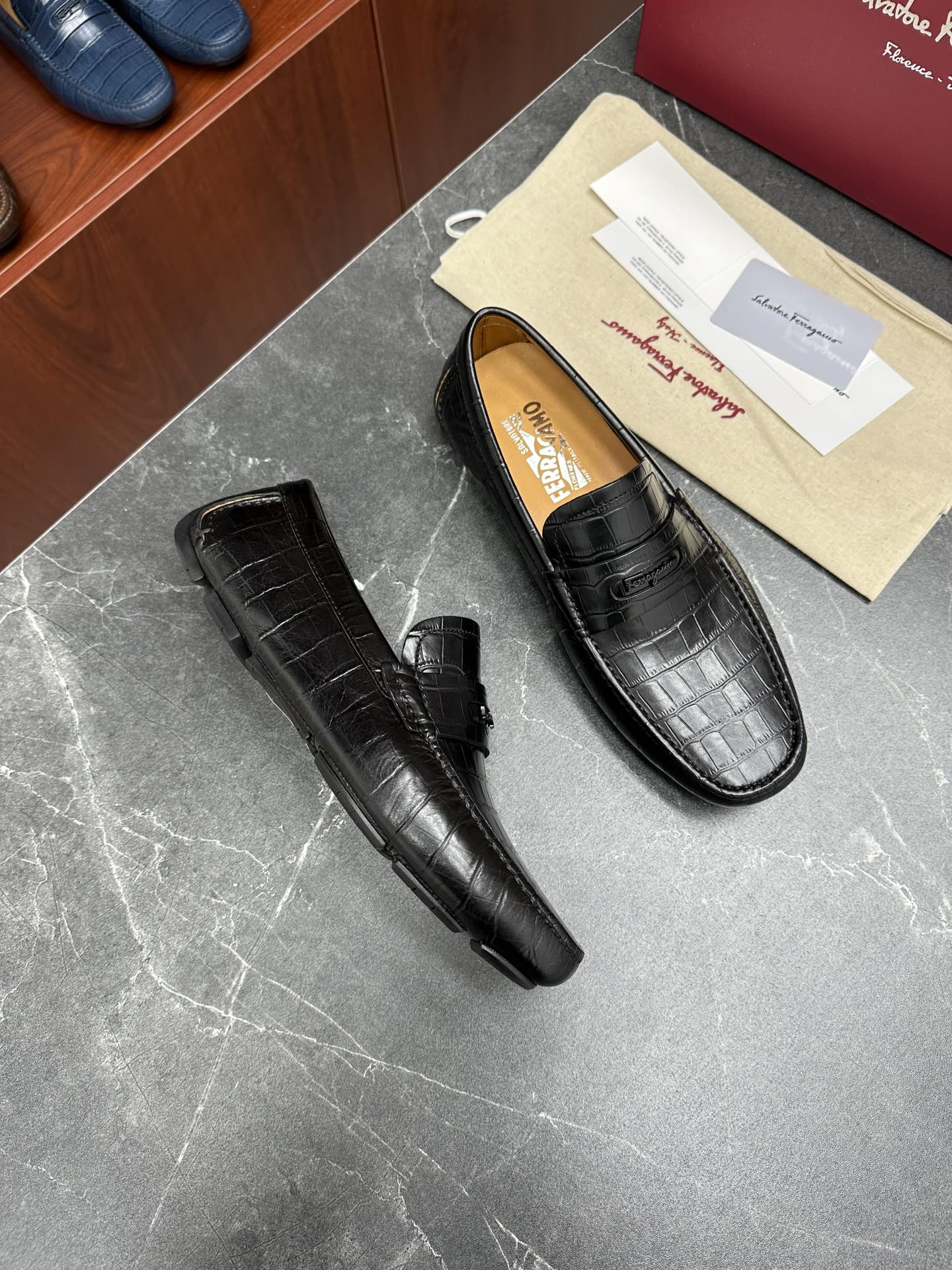 살바토레 페라가모 Salvatore Ferragamo 로퍼