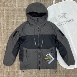 아크테릭스 ARC'TERYX 패딩