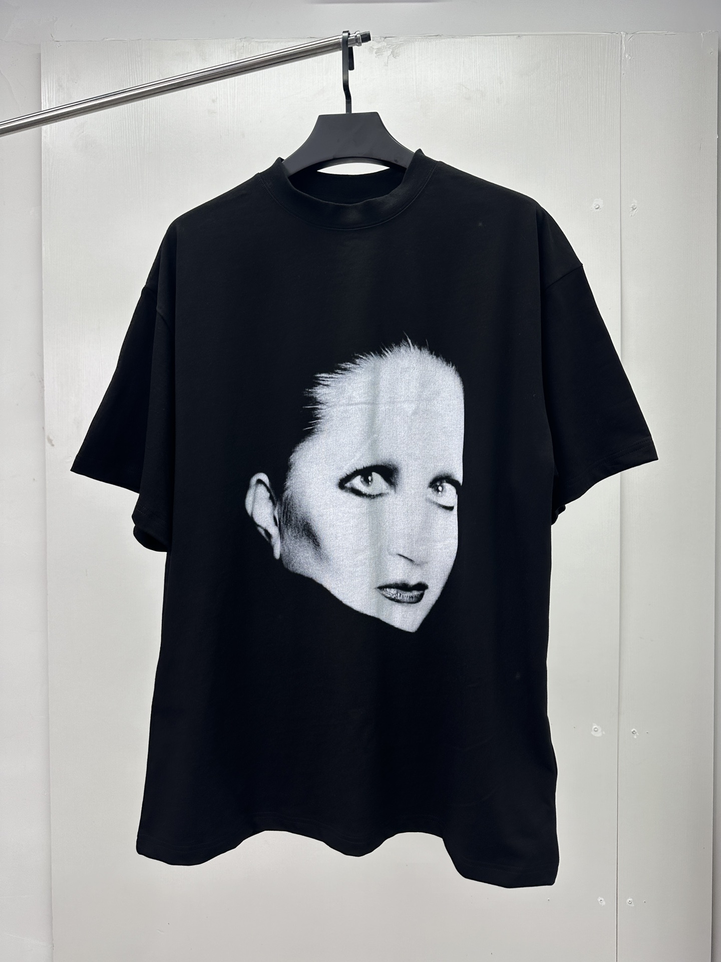 발렌시아가 Balenciaga 반팔 티셔츠