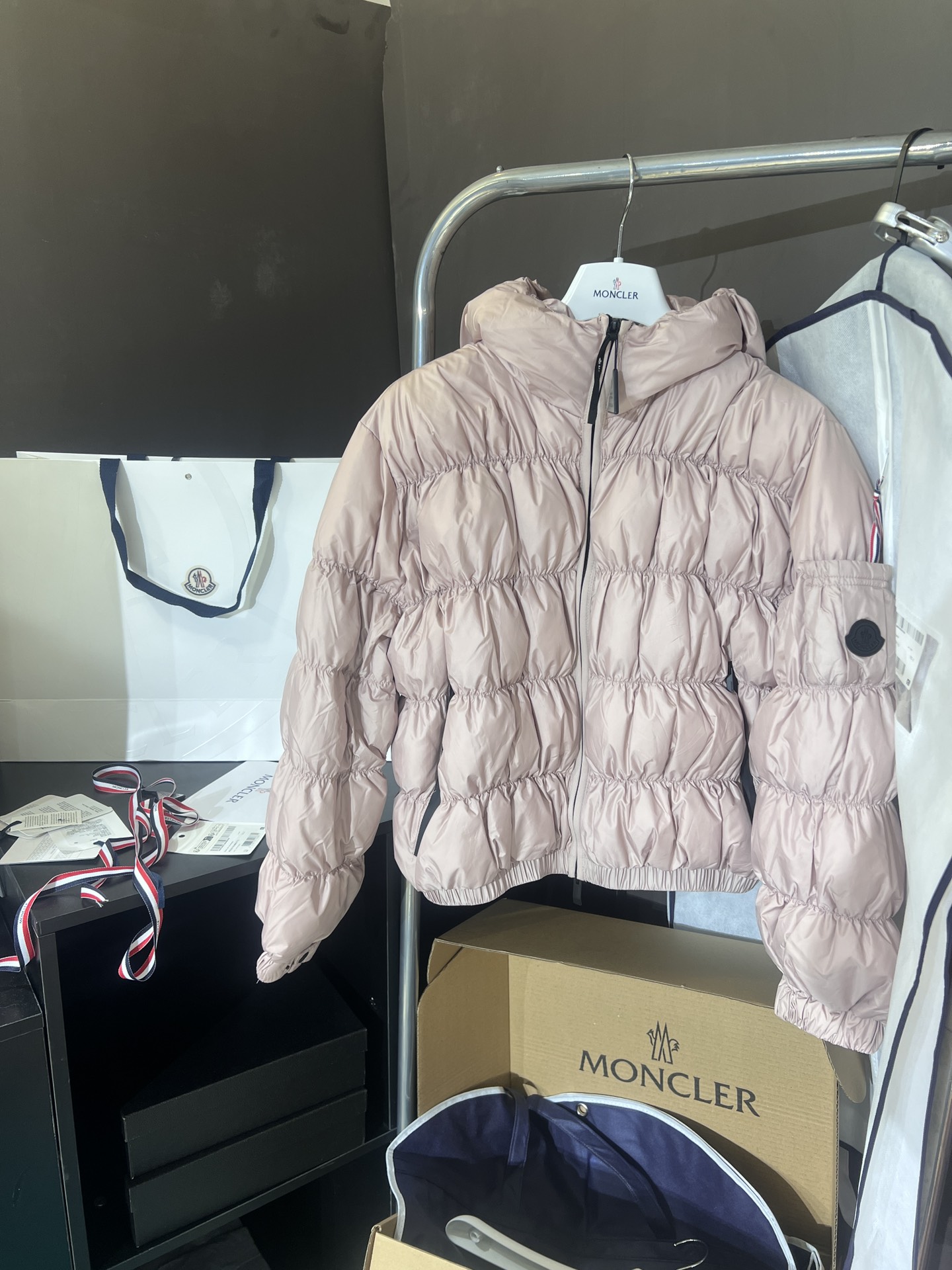 몽클레어 Moncler 패딩